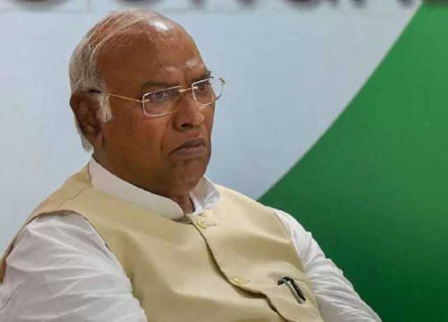 جب لاکھوں آزادی پسند جیل گئے اسوقت بی جے پی والے انگریزوں کیلئے کام کررہے تھے، کانگریس