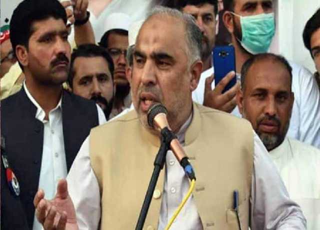 کسی میں جرات نہیں کے پی میں گورنر راج لگائے، اسد قیصر