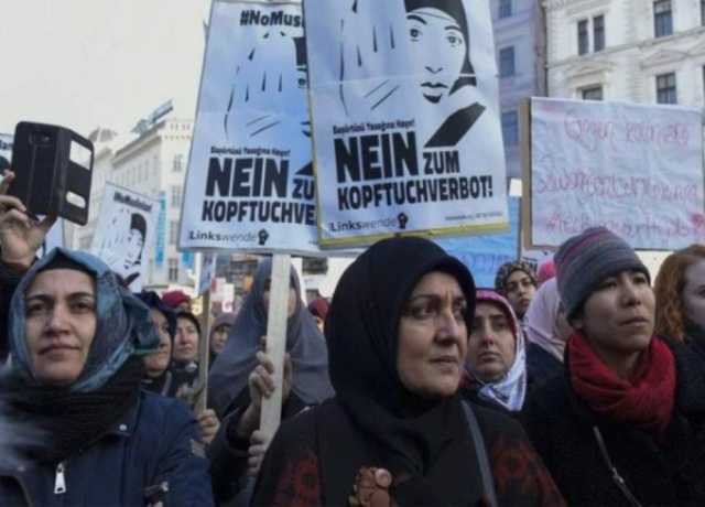 ایک اور ملک کے اسکولوں میں حجاب پر پابندی، خلاف ورزی پر بھاری جرمانہ ہوگا