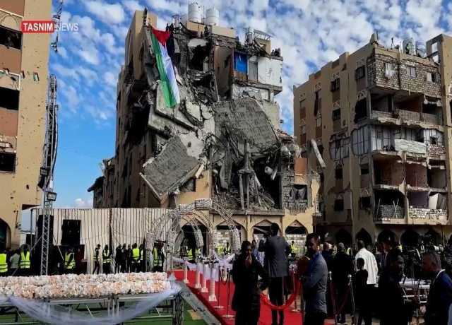 خان یونس کی ویرانیوں میں 54 فلسطینی جوڑوں کی اجتماعی شادی