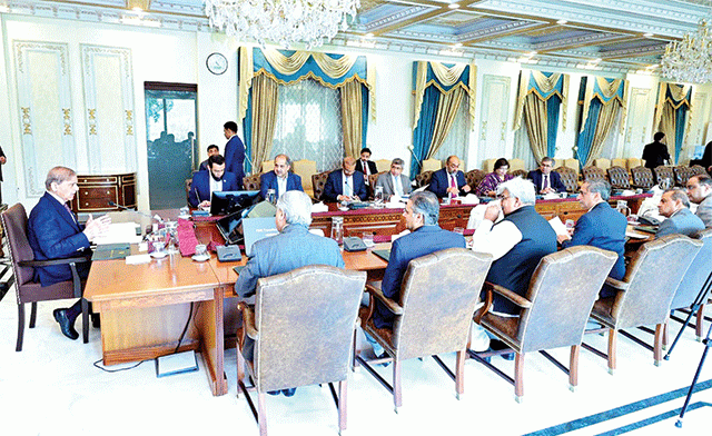 معرکہ حق تاریخی فتح : پاکستانکو معاشی طور پر مستحکم بنانے میں ضرور کامیاب ہونگے ‘ دفاعی بجٹ میں اضافہ ضرورت وزیراعظم 