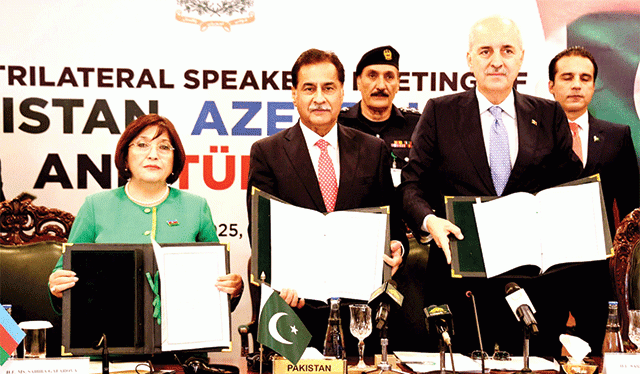 سہ فریقی سپیکرز اجلاس ، مشترکہ کو ششیں خطے میں ترقی ‘ خوسضالی کا پیش خیمہ ثابت ہونگی : ایاز صادق