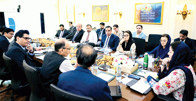 سیالکوٹ میں انڈسٹریل اسٹیٹ کے قیام کی منظوری : خوشحال پجناب کی تعمیر دیہی خواتین کے بغیر ناممکن : مریم نواز 
