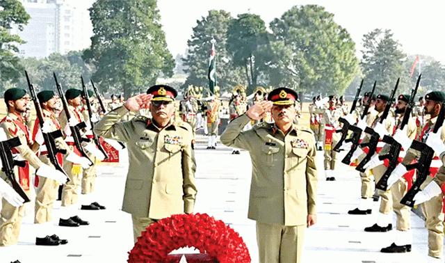 عسکری سفارتکاری ‘ دوست  ممالک  سے دفاعی روابطہ  فیلڈ  مارشل  نے جزل  ساحر  شمشاد  کے کردار  کوسراہا