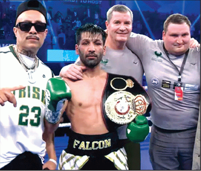 محمد وسیم نے گولڈ بینٹم ویٹ ٹائٹل جیت لیا‘ فتح آرمی کے شہداء کے نام