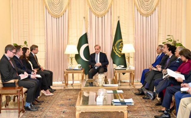 وزیرِ اعظم سے یو ایس ڈیپارٹمنٹ آف اسٹیٹ کی قیادت میں امریکی وفد کی ملاقات