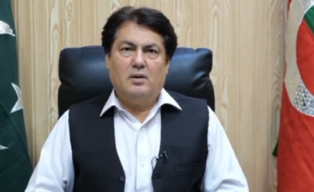 ملک بچانا ہے تو عمران خان کو ساتھ بٹھانا ہو گا،پی ٹی آئی رہنما کا مطالبہ