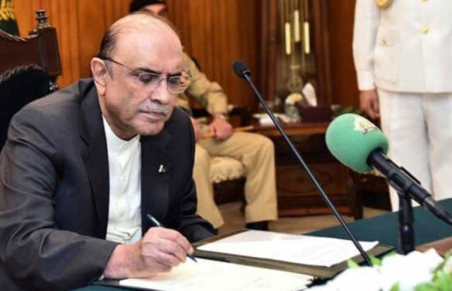 وفاقی وزراء، وزرائے مملکت کی تنخواہ ممبران قومی اسمبلی کے برابر ہوگی، صدر نے آرڈیننس جاری کر دیا