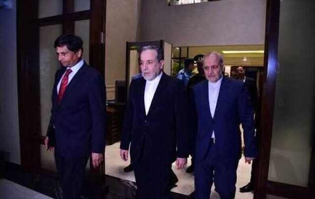 پاک بھارت کشیدگی:ایرانی وزیر خارجہ پاکستان پہنچ گئے۔