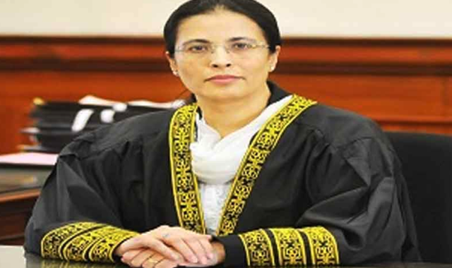 مخصوص نشستوں کے کیس میں آئی ٹی ڈیپارٹمنٹ ہمارا آرڈر اپ لوڈ نہیں کررہا، جسٹس عائشہ ملک کا چیف جسٹس کو خط