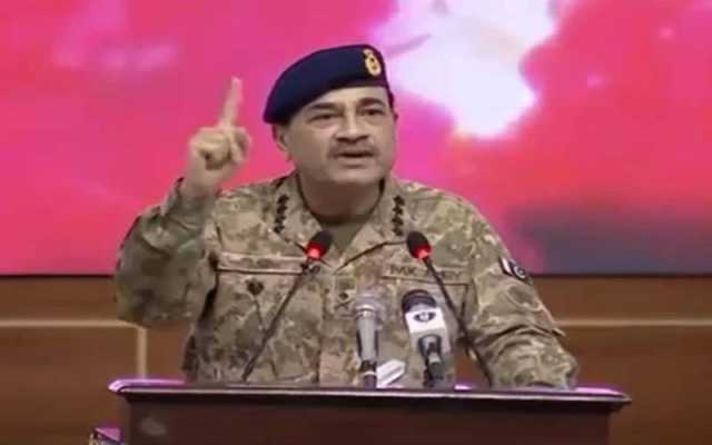 آرمی چیف جنرل سید عاصم منیر نے نماز فجر ادا کرنے کے بعد قرآن پاک کی سور الصف کی تلاوت کی