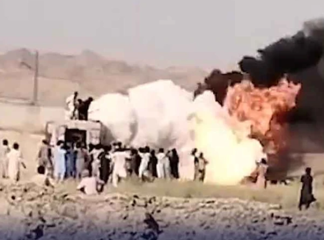 نوشکی حادثے کا زخمی پولیس اہلکار دم توڑ گیا، تعداد 27ہوگئی