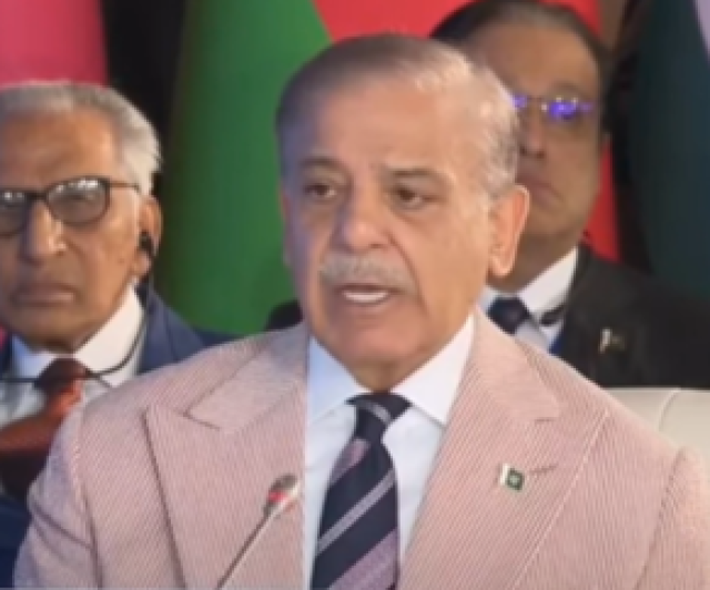 بھارت کی پاکستان کا پانی بند کرنے کی دھمکی کسی صورت قبول نہیں: وزیراعظم