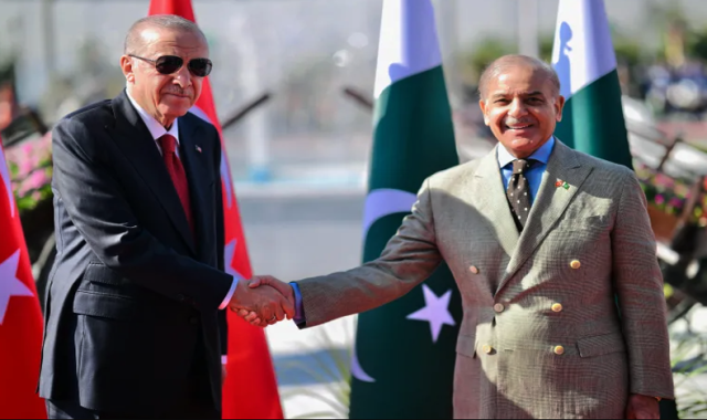 وزیر اعظم اگلے ہفتے ترکیہ، ایران اور آذربائیجان کا ہنگامی دورہ کریں گے