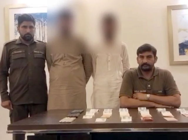 قذافی اسٹیڈیم کے میچ پر آن لائن جوئے کا نیٹ ورک بے نقاب، 2 ملزمان گرفتار
