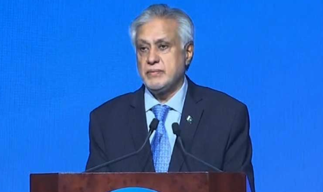 کشمیر و فلسطین پر قبضے علاقائی امن کیلئے خطرہ بن چکے ہیں: اسحاق ڈار