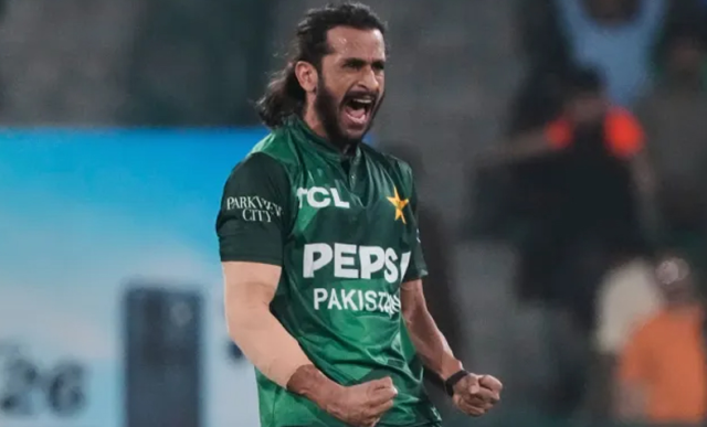 بنگلہ دیش کے خلاف میچ میں حسن علی نے نیا اعزاز اپنے نام کر لیا