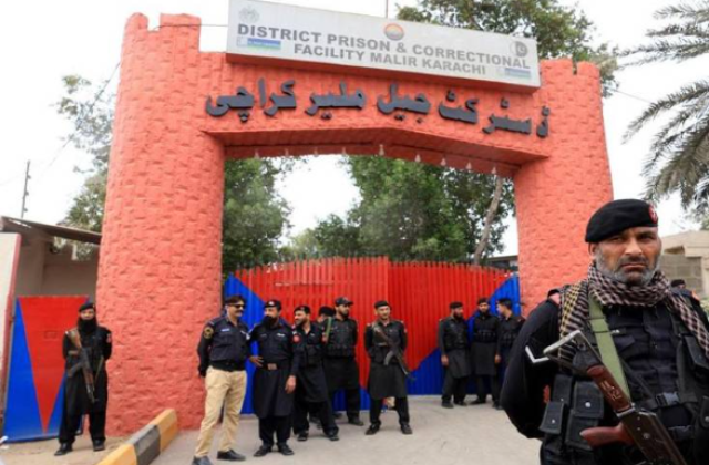ملیر جیل سے فرار قیدیوں کی تلاش پولیس کے لیے دردِ سر بن گئے، صرف 91 گرفتار،125 تاحال مفرور