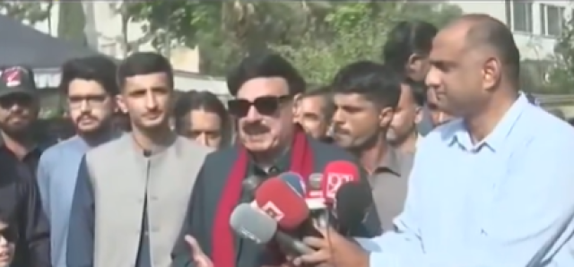 ملکی سیاسی حالات خراب ہو رہے ہیں: شیخ رشید احمد