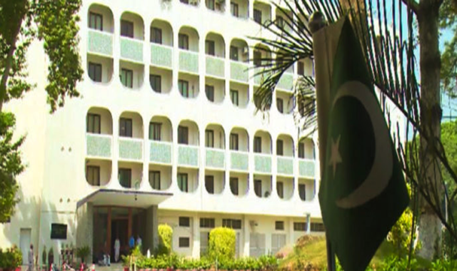 ایران : پاکستانی شہریوں کی حفاظت یقینی بنانے کا مشن، شہباز شریف کی ہدایت پر دفتر خارجہ میں سیل قائم