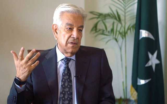 افغان اپنے وطن واپس لوٹے تو پاکستانی شہریوں کے لیے ملازمت کے مواقع کھلیں گے : خواجہ آصف