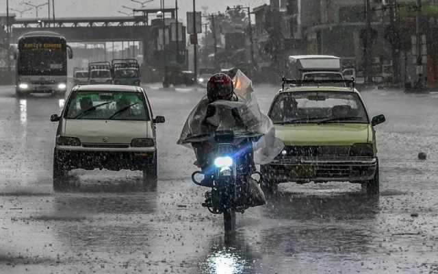 ملک بھر میں 10 جولائی تک شدید بارشوں کا امکان، الرٹ جاری