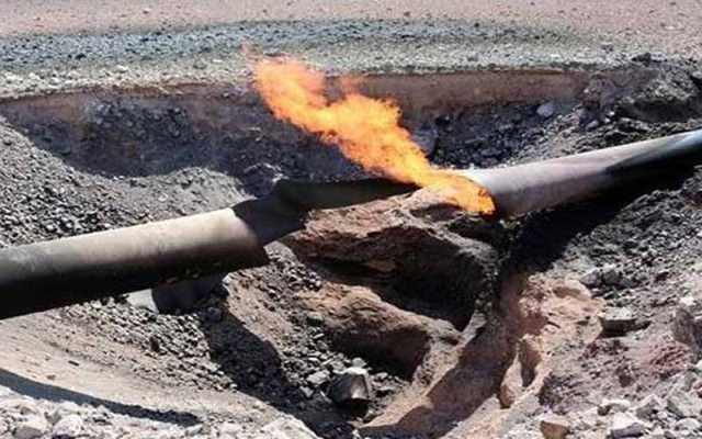 لکی مروت:نامعلوم افراد نے گیس پائپ لائن دھماکے سے اڑا دی، پنجاب کی سپلائی بند
