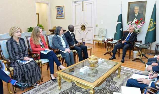 وزیر اعظم محمد شہباز شریف سے ورلڈ بنک کے ریجنل نائب صدر مسٹر عثمان ڈیون کی ملاقات