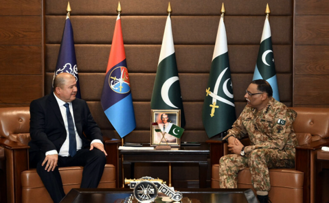 چیئرمین جوائنٹ چیفس سے تاجکستان کے اعلیٰ فوجی عہدیدار کی ملاقات، دفاعی تعاون بڑھانے پراتفاق