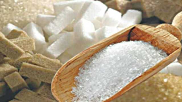 کراچی میں بھی چینی کی قیمت میں من مانا اضافہ، انتظامیہ سرکاری نرخ پر اطلاق میں ناکام