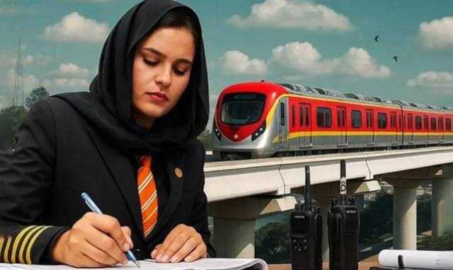 لاہور کی ندا صالح نے تاریخ رقم کر دی، پاکستان کی پہلی خاتون ٹرین ڈرائیور بن گئیں