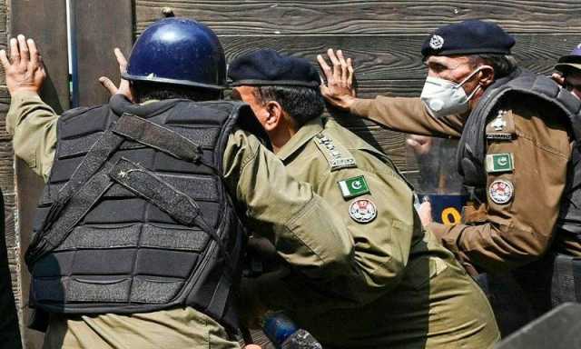 پی ٹی آئی کے 5 اگست احتجاج سے قبل لاہور میں کریک ڈاؤن، 200 سے زائد کارکن گرفتار