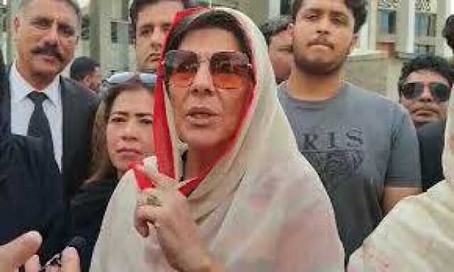 احتجاج کی کال تھی لگتا ہے عوام سے زیادہ پولیس سڑکوں پر کھڑی ہے: علیمہ خان
