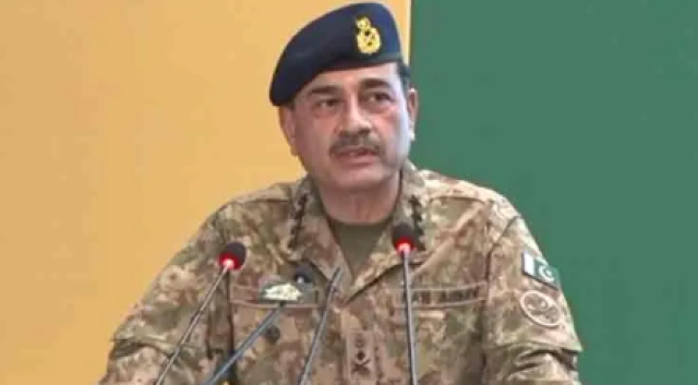 فیلڈ مارشل عاصم منیر کے صدر بننے کی خبروں پر پاک فوج کا دوٹوک مؤقف سامنے آ گیا