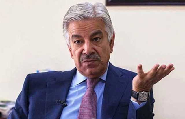خواجہ آصف نے وزارت سے استعفیٰ بارے چلنے والی خبروں کی تردید کردی۔