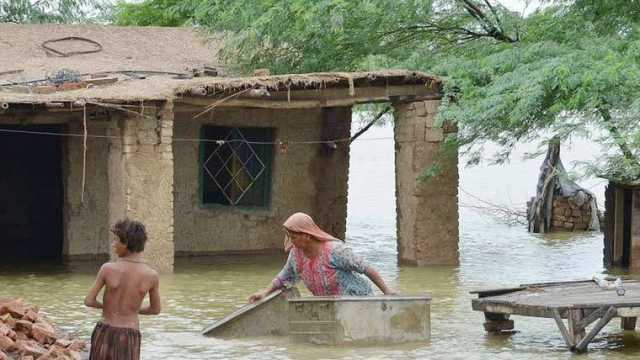 پنجاب کے دریاؤں میں پانی کی سطح مسلسل بلند، درجنوں دیہات سے زمینی رابطہ منقطع
