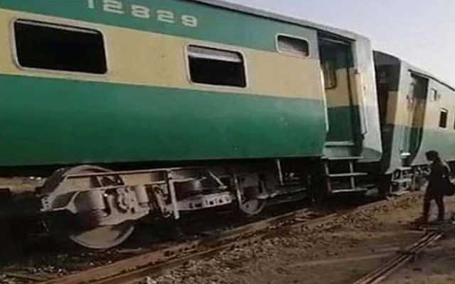 پاکستان ریلوے نے ٹرین حادثات کا نوٹس لے لیا۔