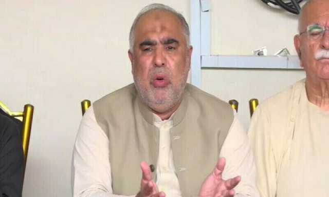 موجودہ نظام آئینی ہے اور نہ قانونی، ملک عملاً مارشل لا کے تحت چل رہا ہے: اسد قیصر