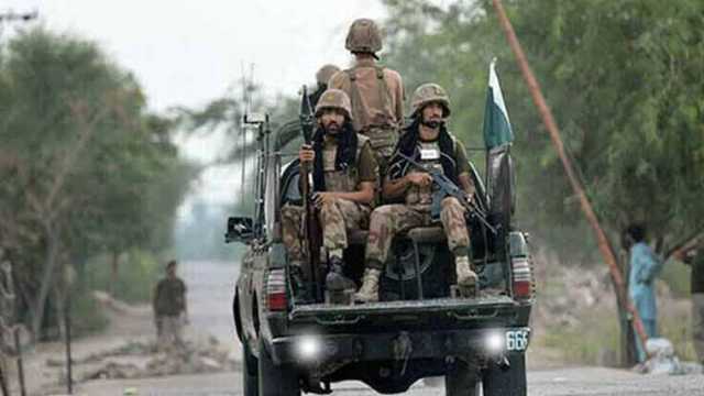 کیچ: آئی ای ڈی دھماکا، کیپٹن سمیت 5 جوان شہید، کلیئرنس آپریشن، 5 دہشتگرد ہلاک
