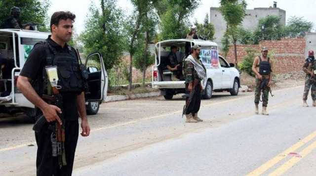 بنوں اور کرک میں دہشت گردوں کے حملے ناکام بنادیےگئے، 3 دہشت گرد ہلاک، 4 زخمی