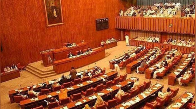 چیئرمین سینیٹ کا پی ٹی آئی ارکان کے استعفے منظورنہ کرنے کا فیصلہ