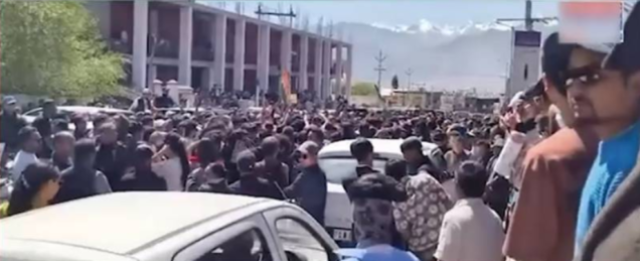 بھارتی حکومت کا ظلم و ستم اور سفاکیت، کشمیر میں احتجاج شدت اختیار کرگیا