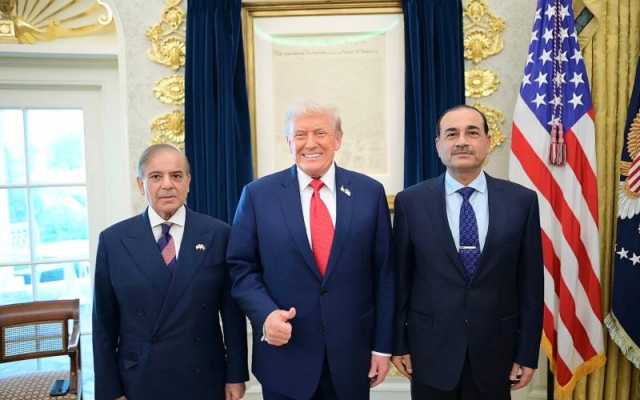 وزیراعظم شہباز شریف کی وائٹ ہاؤس میں امریکی صدر سے اہم ملاقات، فیلڈ مارشل بھی شریک