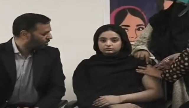 سروائیکل ویکسین سے متعلق پروپیگنڈا، مصطفیٰ کمال نے بیٹی کو ویکسین لگوا دی