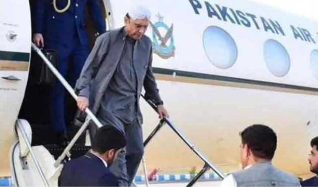 آصف علی زرداری چین کے دورے کے بعد وطن واپس پہنچ گئے