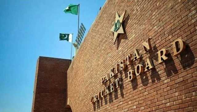 پی سی بی نے قومی کرکٹرز کے این او سی معطل کردیے، متاثرہ کھلاڑیوں میں بڑے نام بھی شامل