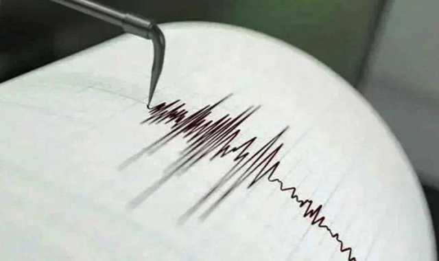 زلزلے کے جھٹکوں سے سوات اور چترال دہل گئے، لوگوں میں خوف و ہراس