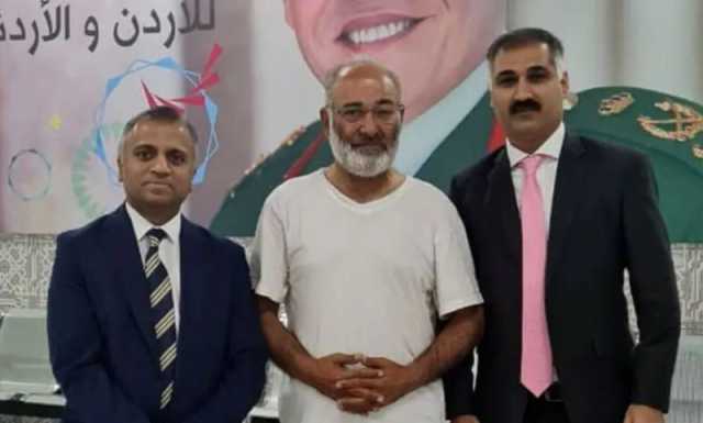 سابق سینیٹر مشتاق احمد خان اسرائیلی قید سے رہا