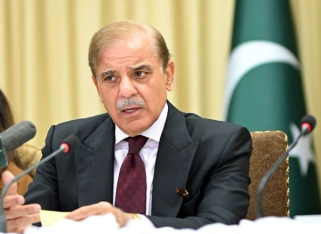 سندھ پنجاب کشیدگی؛ وزیراعظم نے پارٹی کے سینیئر رہنماؤں کو طلب کرلیا
