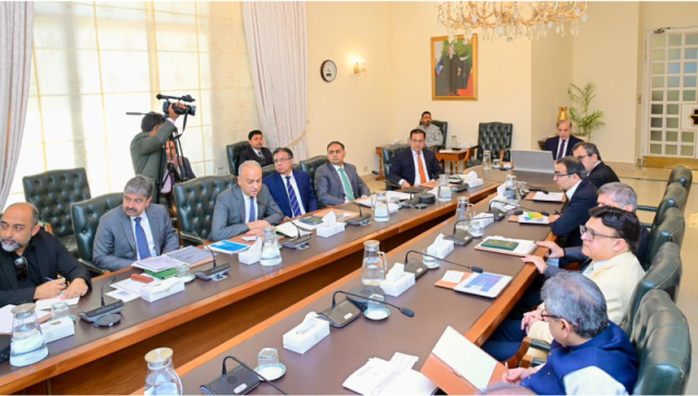 وزیراعظم محمد شہباز شریف کی زیرصدارت مجوزہ سرکاری اداروں کی نجکاری پر جائزہ اجلاس